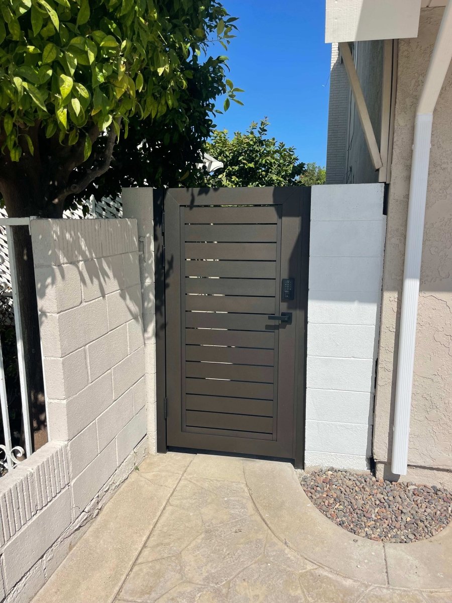 Aluminum Gate Full Privacy - Iron Master Gates