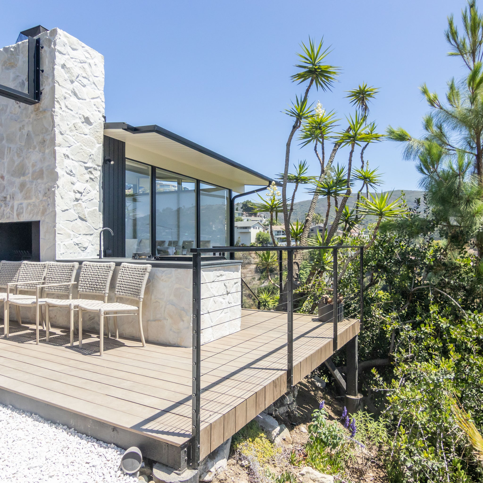 Railing & building cladding