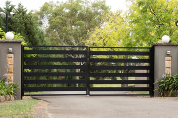 iron_master_Aluminum_gates_and_fencing_Installation_and_fabrication_161.jpg